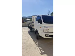 Hyundai HR
