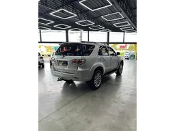 Toyota Hilux SW4
