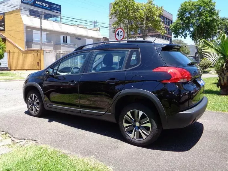 Peugeot 2008 Preto 12