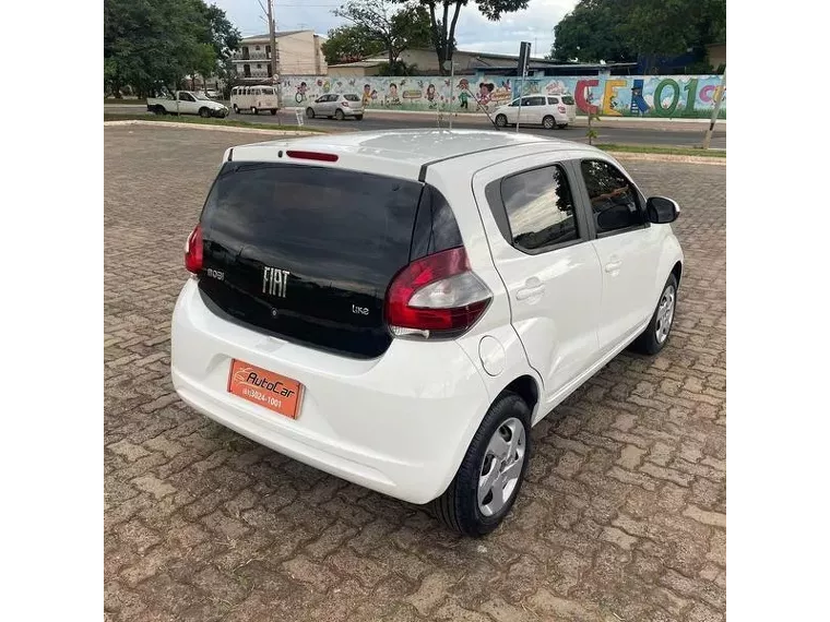 Fiat Mobi Branco 4