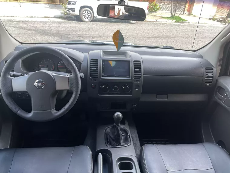 Nissan Frontier Cinza 17