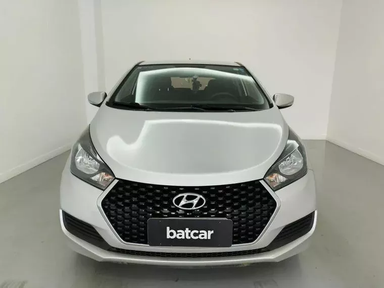 Hyundai HB20 Prata 14