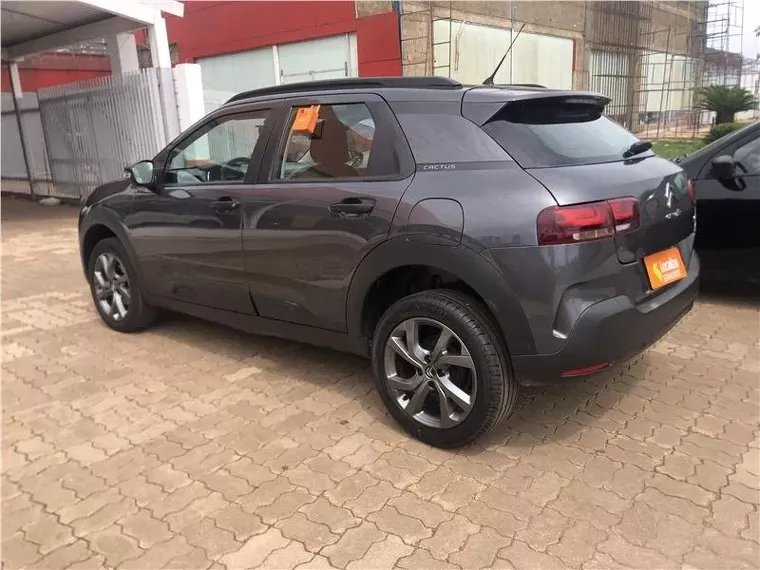 Citroën C4 Cactus Cinza 4