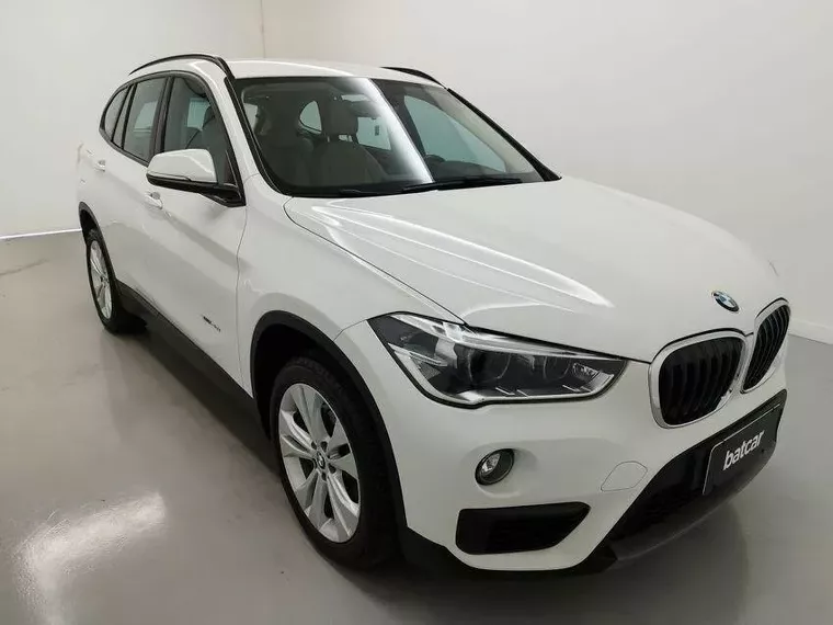 BMW X1 Branco 1