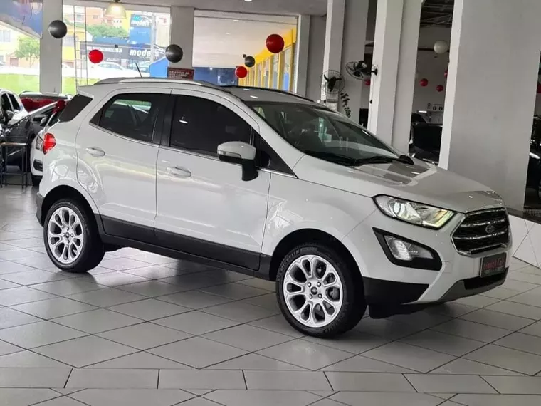 Ford Ecosport Branco 7