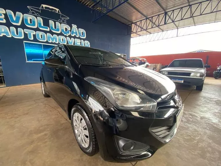 Hyundai HB20 Preto 4