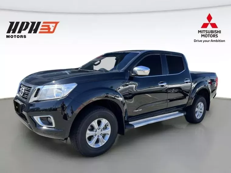 Nissan Frontier Preto 1