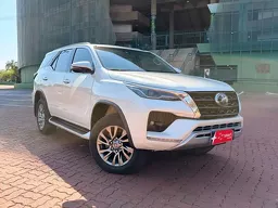 Toyota Hilux SW4