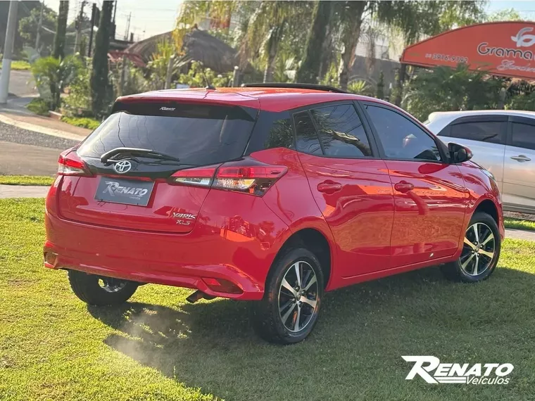 Toyota Yaris Vermelho 10