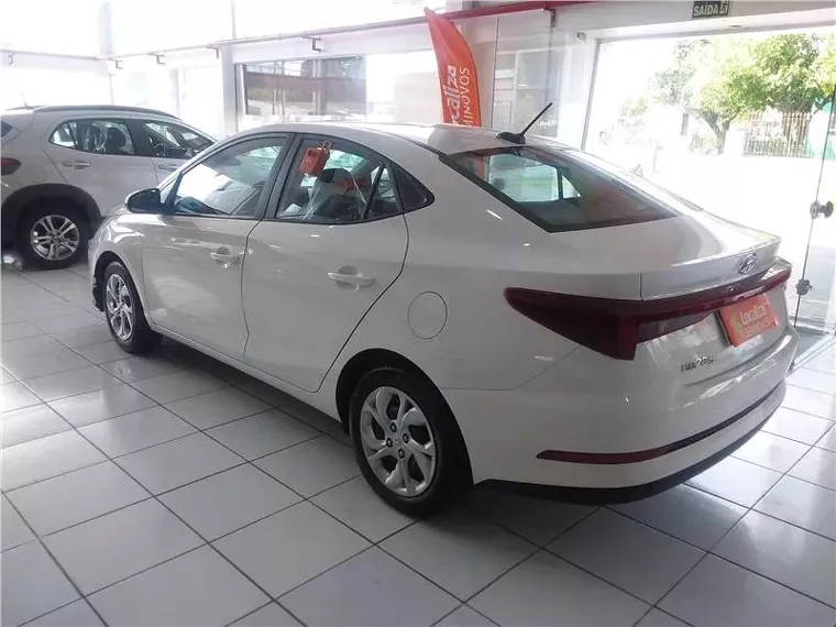 Hyundai HB20S Branco 6