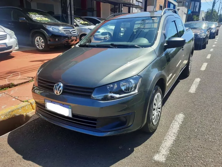 Volkswagen Saveiro Cinza 1