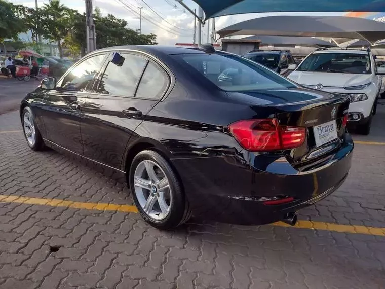 BMW 320i Preto 11