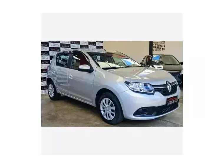 Renault Sandero Prata 1