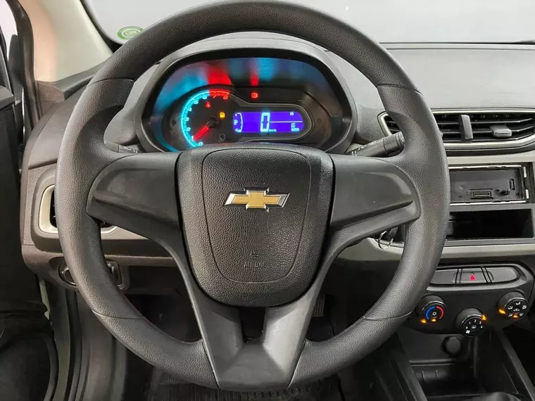 Chevrolet Onix Prata 11