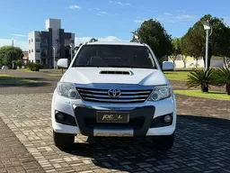 Toyota Hilux SW4
