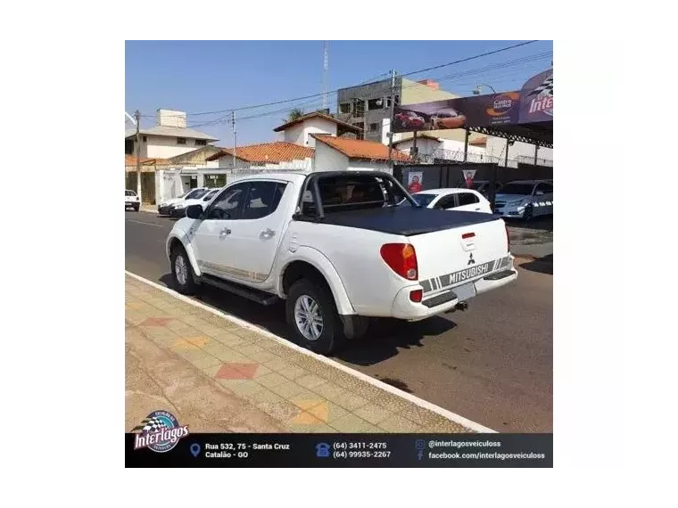 Mitsubishi L200 Triton Branco 4