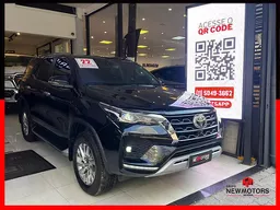 Toyota Hilux SW4