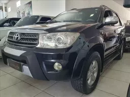 Toyota Hilux SW4