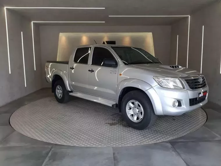 Toyota Hilux Prata 5