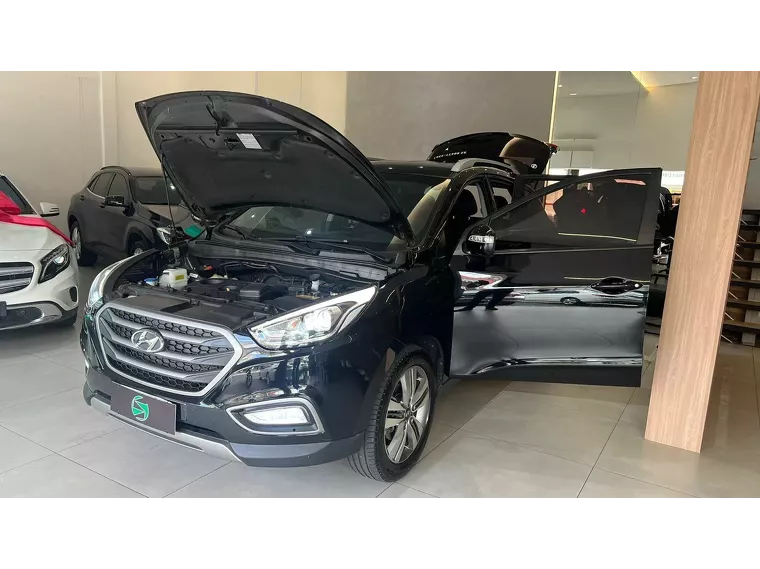 Hyundai IX35 Preto 4