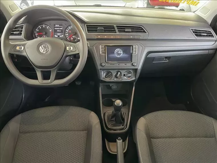 Volkswagen Voyage Cinza 9