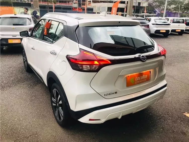 Nissan Kicks Branco 10