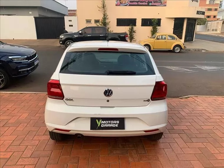 Volkswagen Gol Branco 5