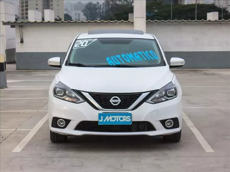 Nissan Sentra Branco 2