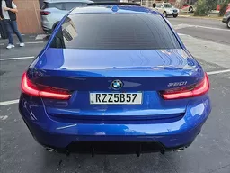 BMW 320i