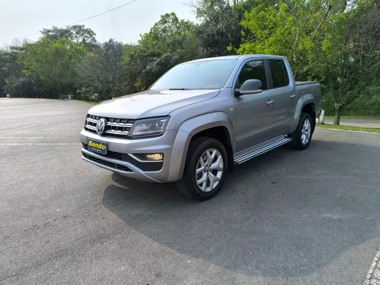 Volkswagen Amarok Prata 1