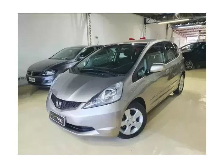 Honda FIT Dourado 4