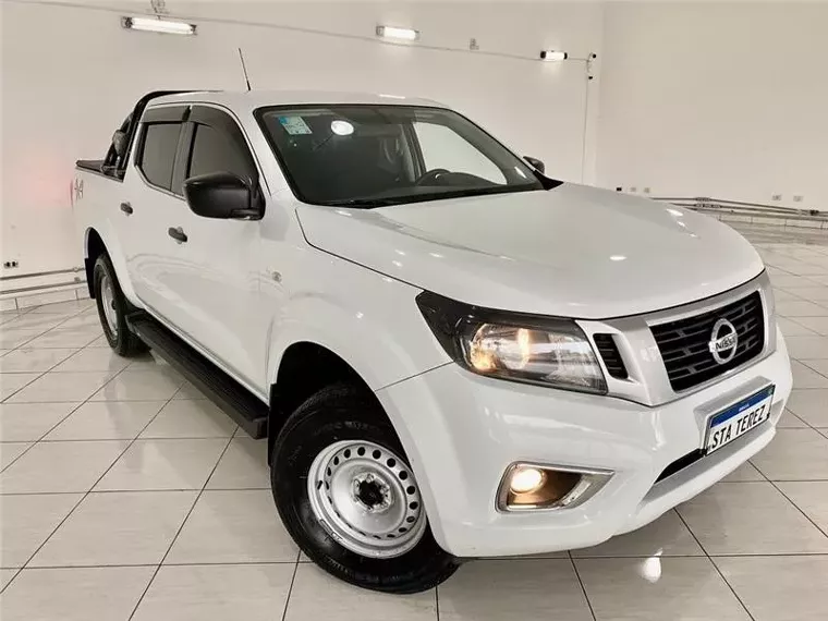 Nissan Frontier Branco 18