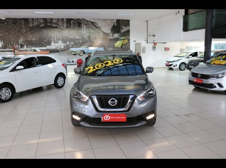 Nissan Kicks Cinza 6