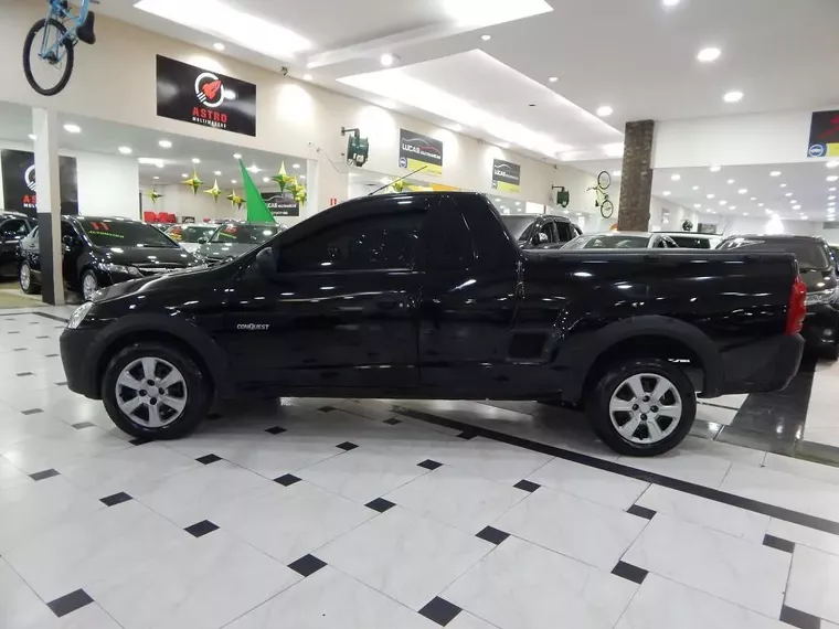 Chevrolet Montana Preto 11