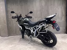 Triumph Tiger 900