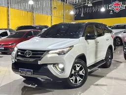 Toyota Hilux SW4