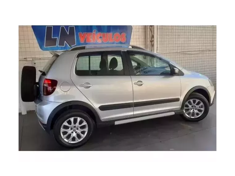 Volkswagen Crossfox Prata 3