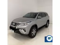 Toyota Hilux SW4