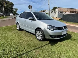 Volkswagen Polo Sedan