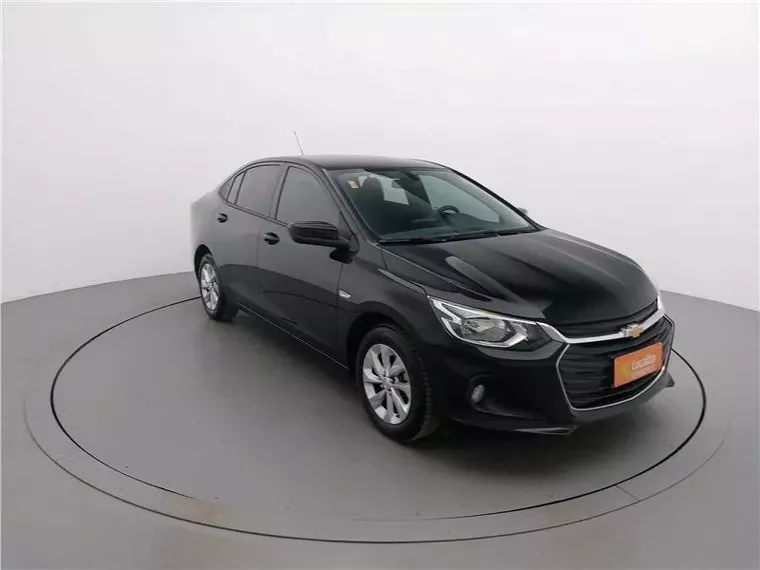 Chevrolet Onix Preto 16