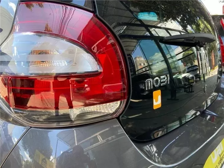 Fiat Mobi Cinza 14