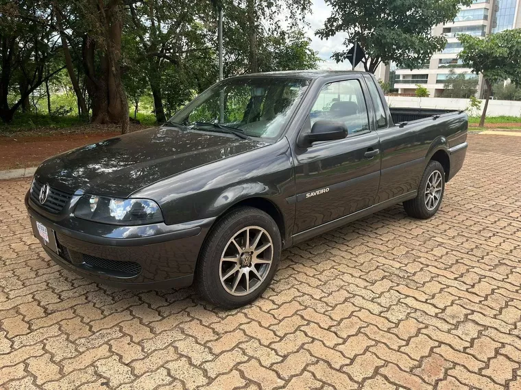 Volkswagen Saveiro Cinza 1