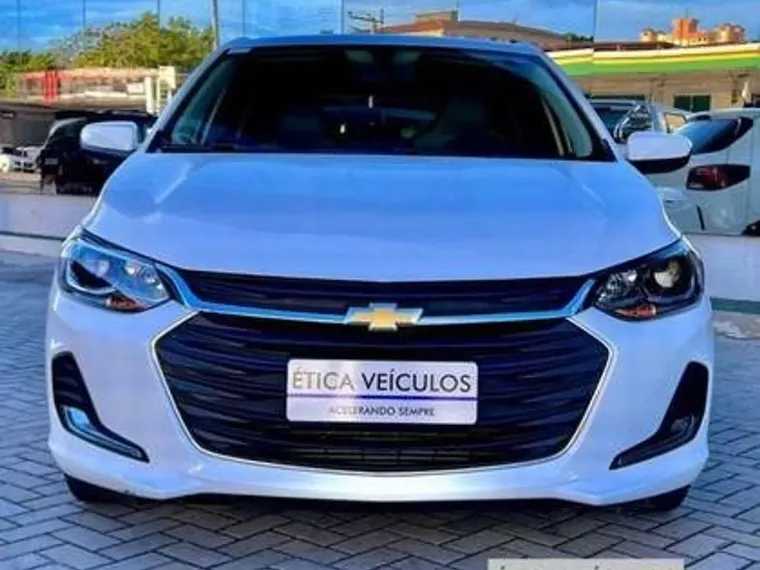 Chevrolet Onix Branco 3