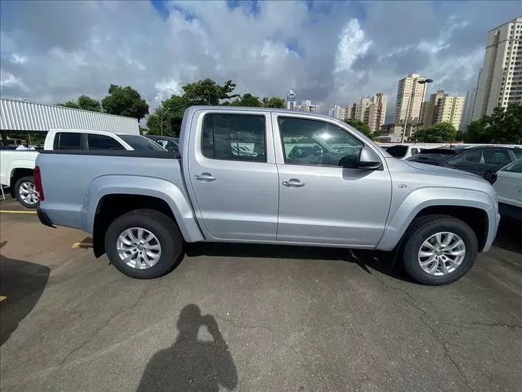 Volkswagen Amarok Prata 2