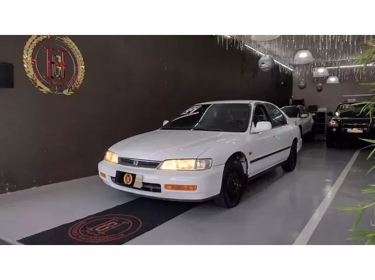 Honda Accord Branco 3
