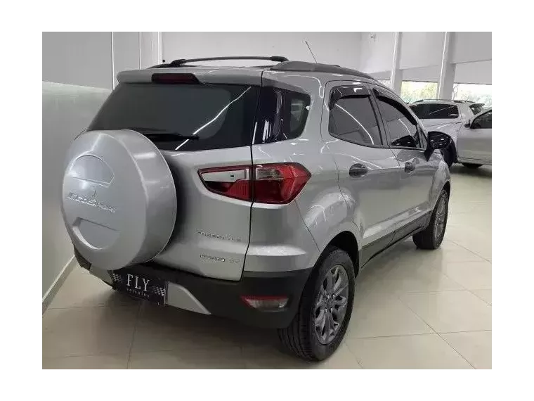 Ford Ecosport Prata 4