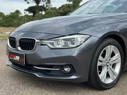 320i