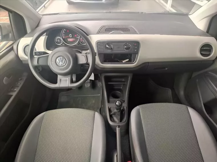 Volkswagen UP Prata 7