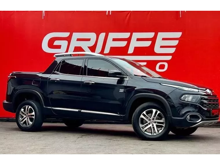 Fiat Toro Preto 4