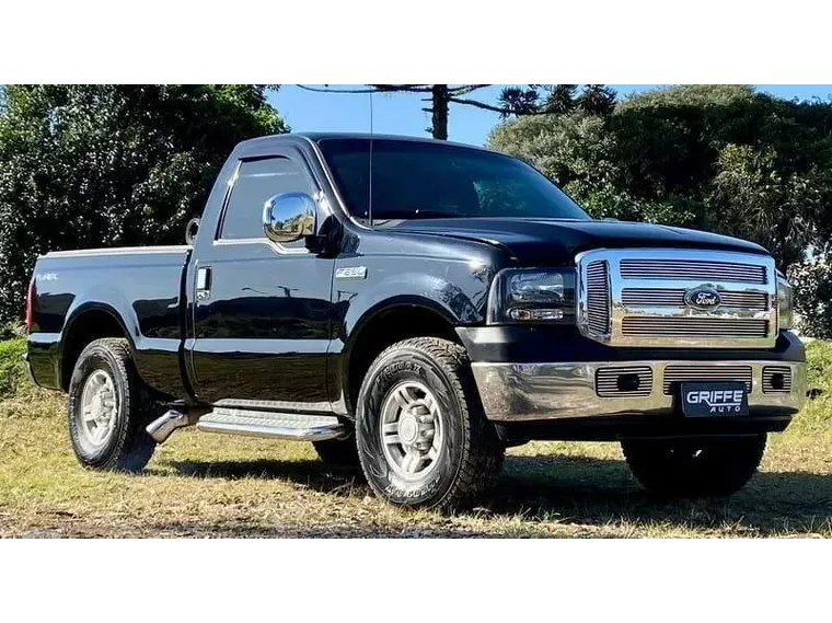 Ford F-250 Preto 1